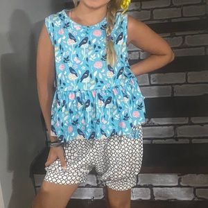 The bluebird short set